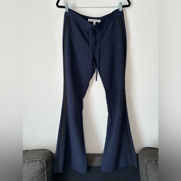 Banana Republic x Olivia Palermo Navy Lace-up Flare Pants Size 2 - Picture 2 of 7